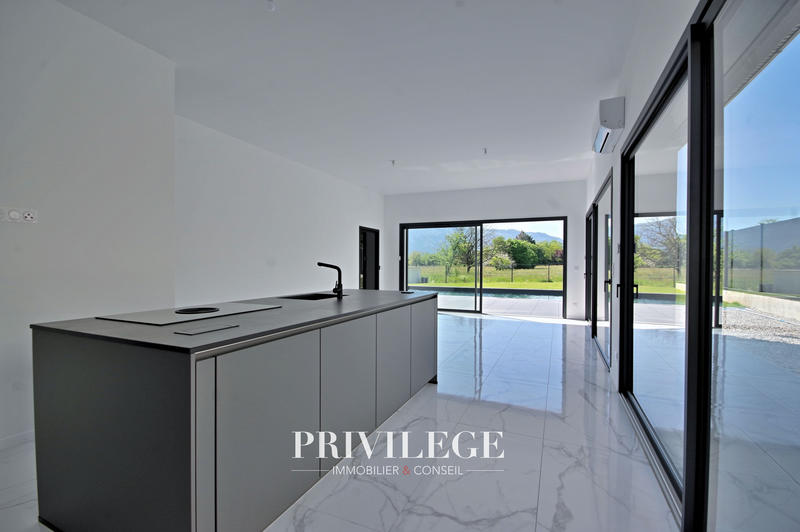 Villa - 155 m² - 4 pièces