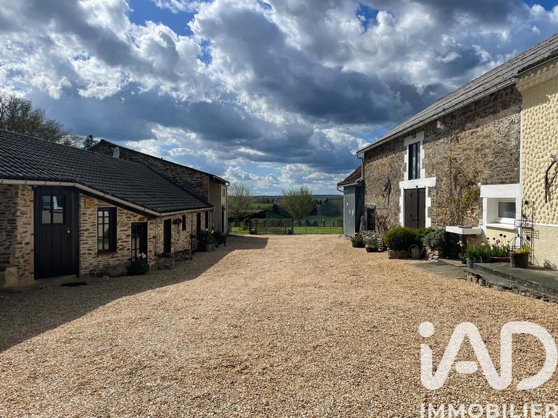Maison de campagne - 180 m² - 8 pièces