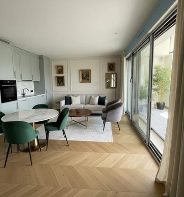 Appartement - 90 m² - 4 pièces