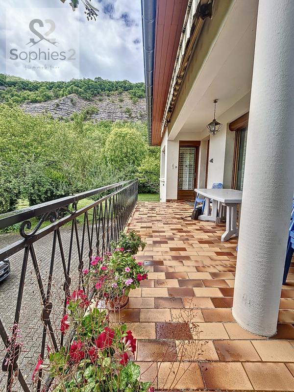 Maison - 89 m² - 5 pièces