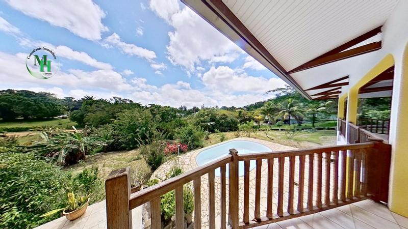 Villa - 274 m² - 6 pièces