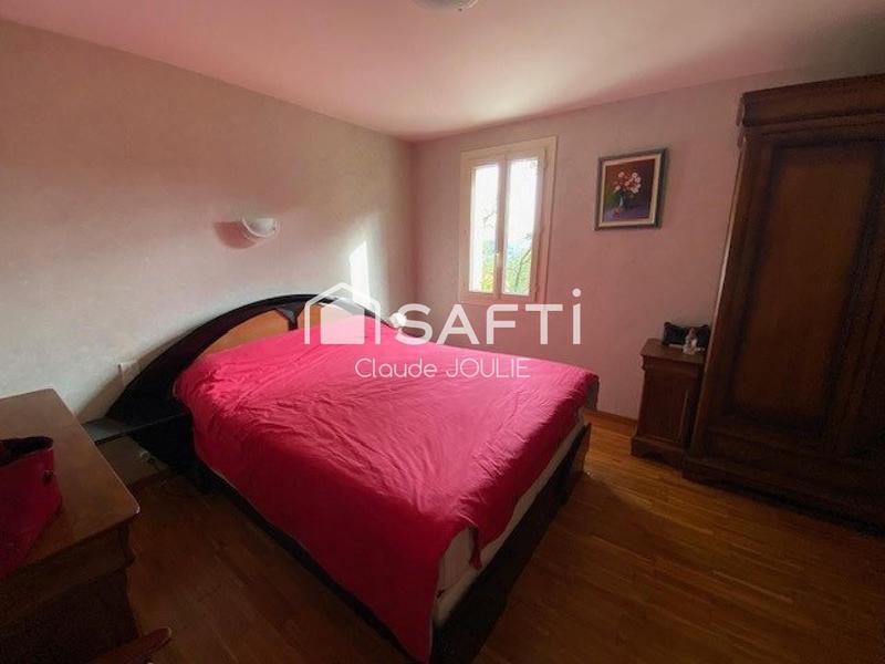 Maison - 177 m² - 5 pièces