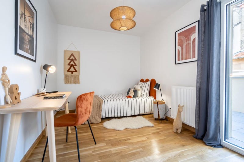 Appartement - 98 m² - 5 pièces