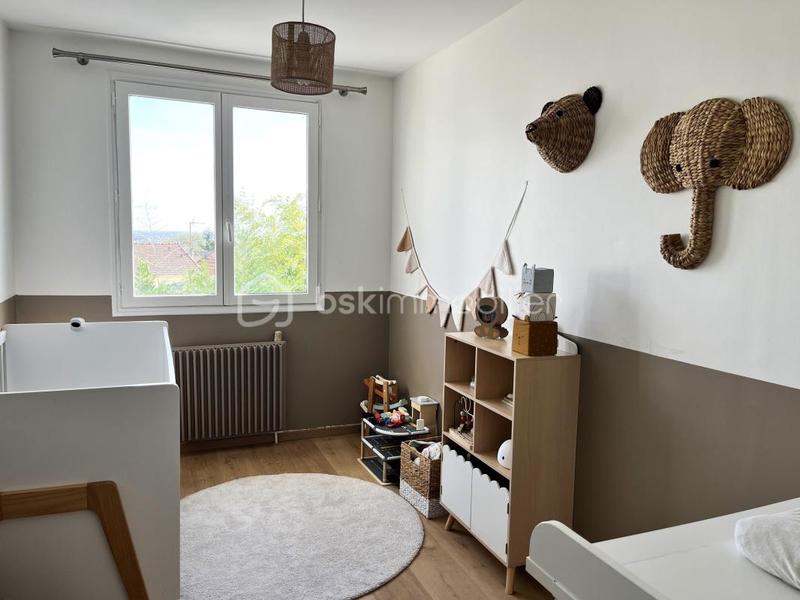 Maison - 148 m² - 9 pièces