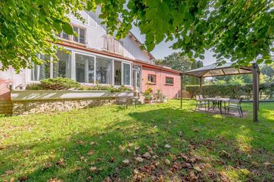 Propriété - 800 m² - 10 pièces