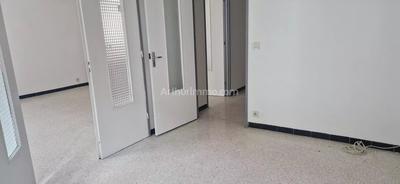 Appartement - 97 m² - 4 pièces