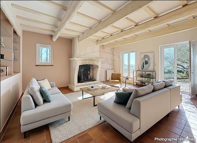 Maison - 176 m² - 7 pièces