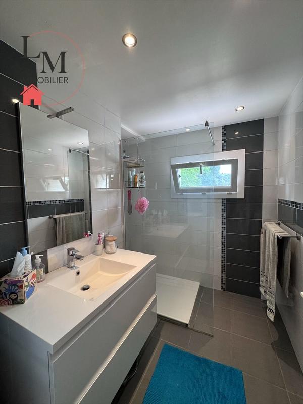 Villa - 166 m² - 7 pièces