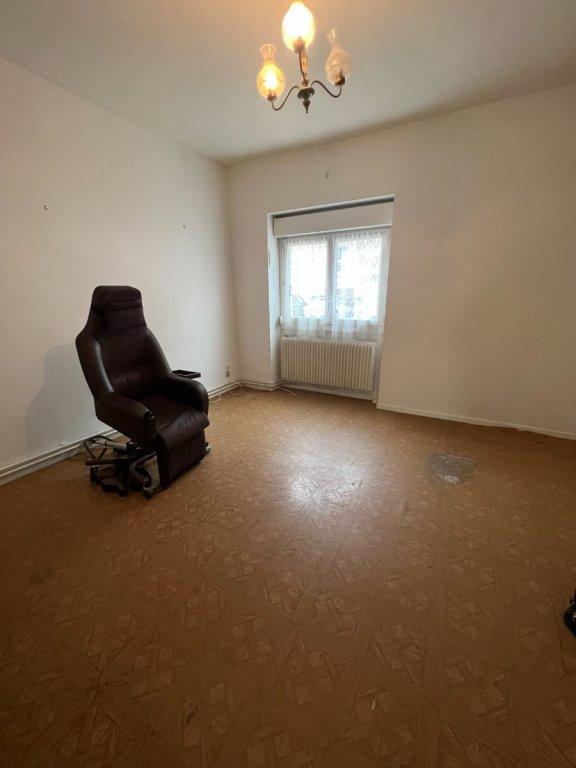 Immeuble - 83 m² - 6 pièces