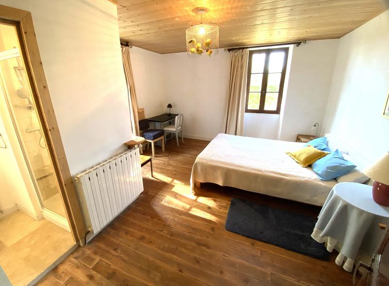 Maison traditionnelle - 211 m² - 7 pièces