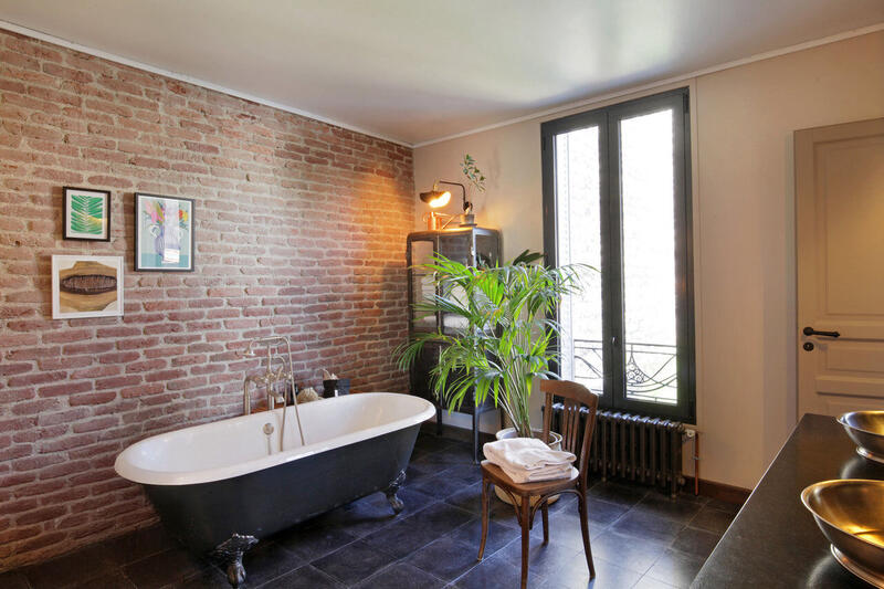 Maison - 304 m² - 8 pièces