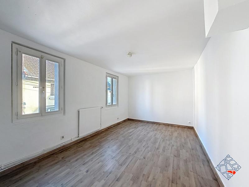 Maison - 91 m² - 4 pièces