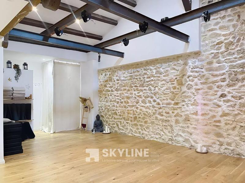 Appartement - 99 m² - 1 pièce