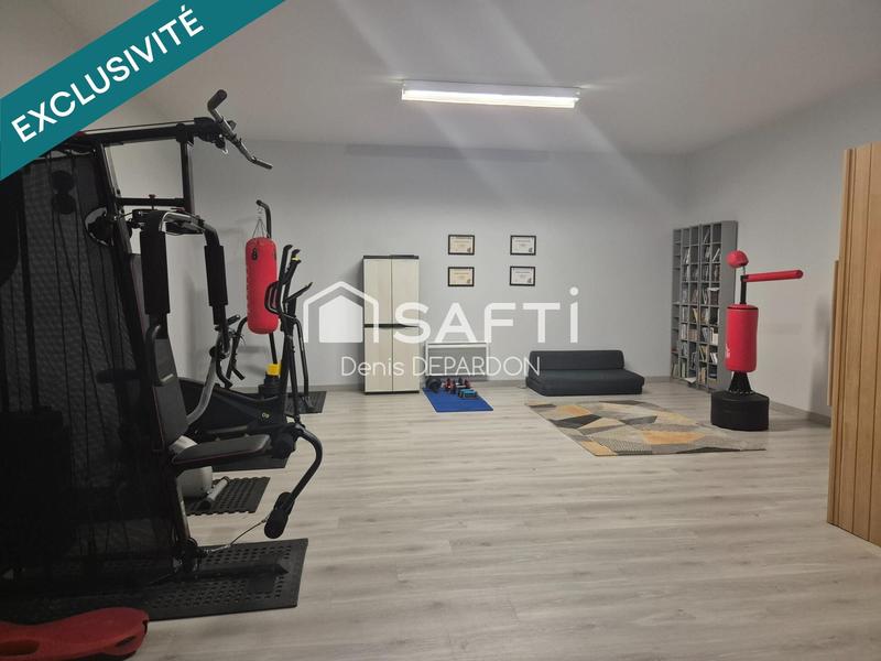 Maison - 250 m² - 4 pièces