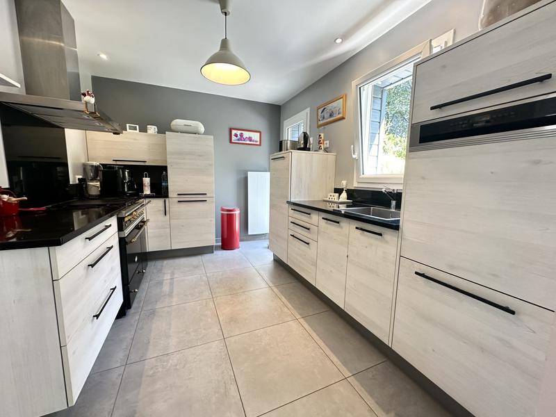 Maison - 101 m² - 5 pièces