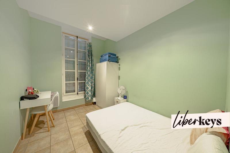 Appartement - 75 m² - 5 pièces