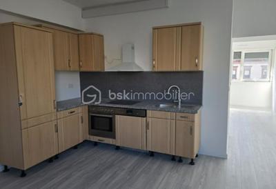 Immeuble - 1 700 m² - 45 pièces