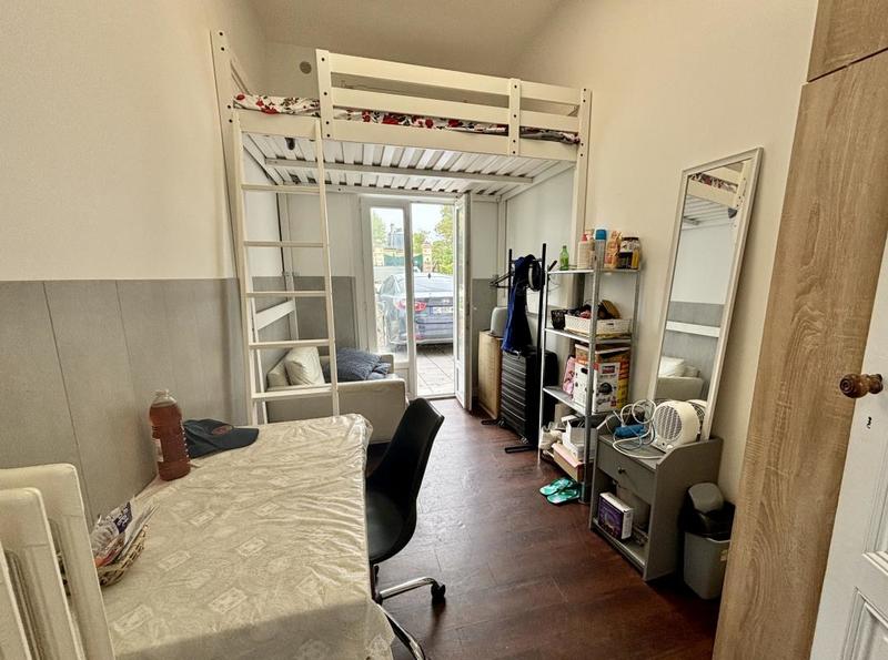 Immeuble - 140 m² - 8 pièces