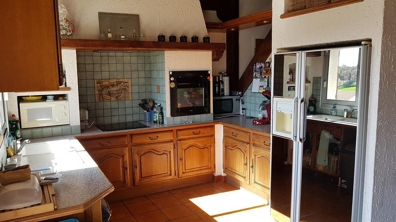 Maison - 235 m² - 10 pièces