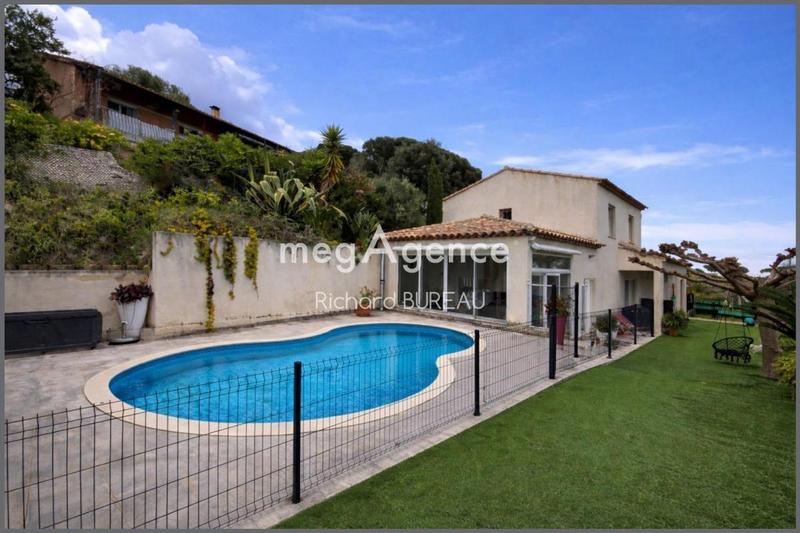 Maison - 145 m² - 5 pièces
