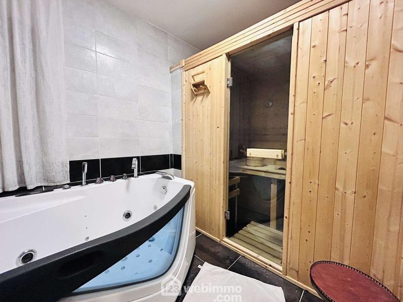 Maison - 128 m² - 6 pièces