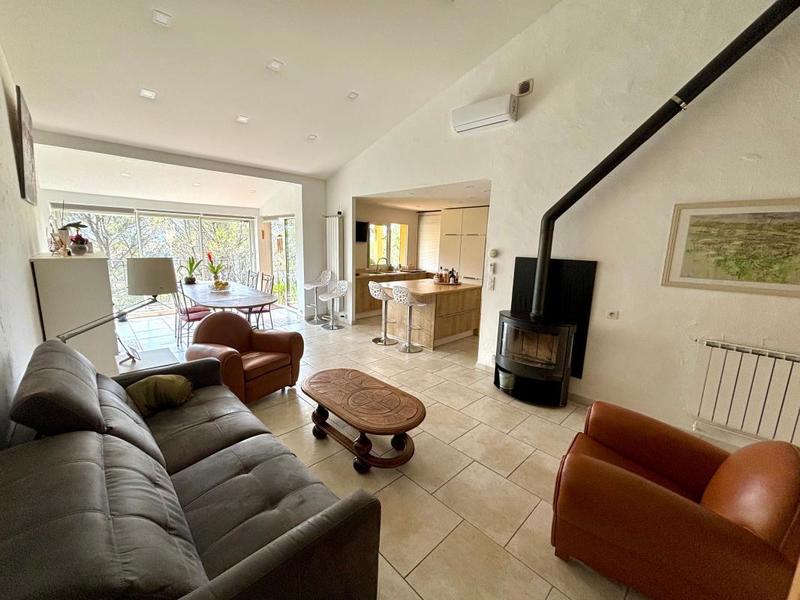 Maison - 167 m² - 5 pièces