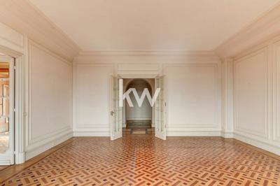 Appartement - 242 m² - 4 pièces