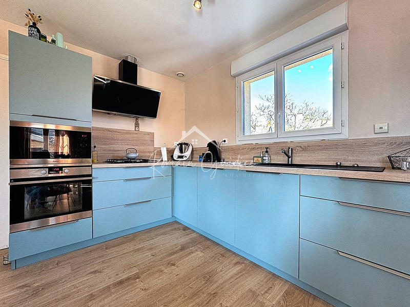 Maison - 137 m² - 7 pièces