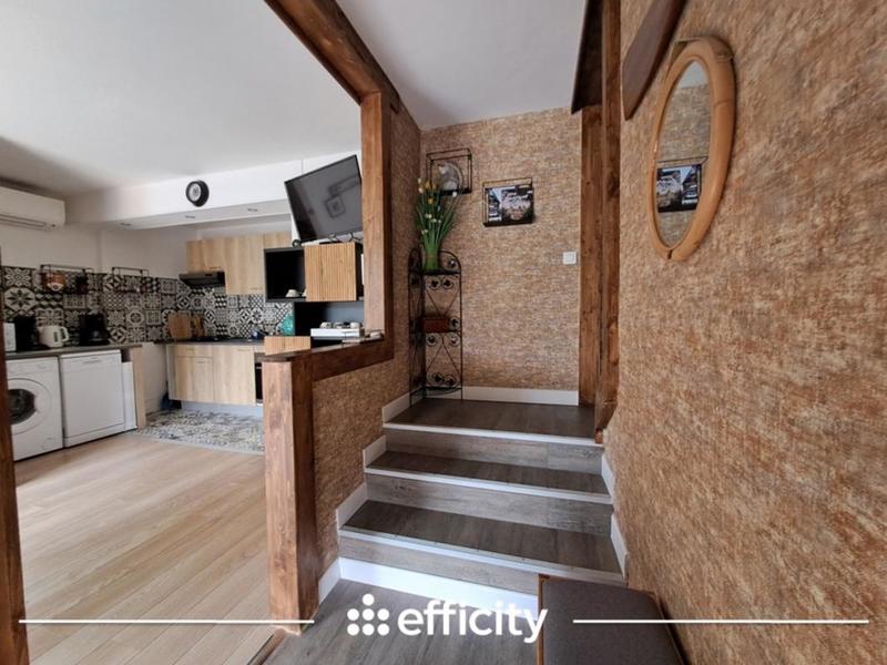 Maison - 269 m² - 14 pièces