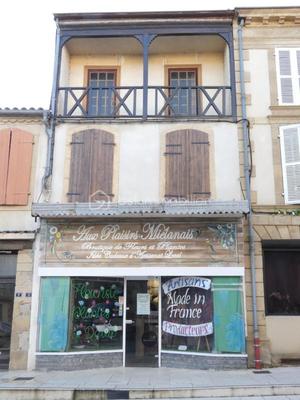 Immeuble - 115 m² - 6 pièces