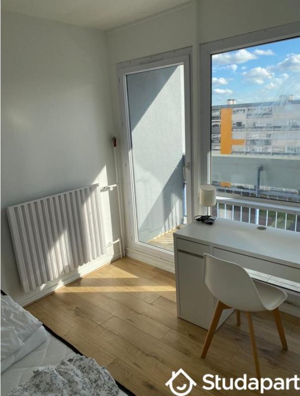 Chambre - 10 m² - 1 pièce