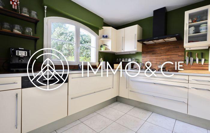 Maison - 192 m² - 6 pièces