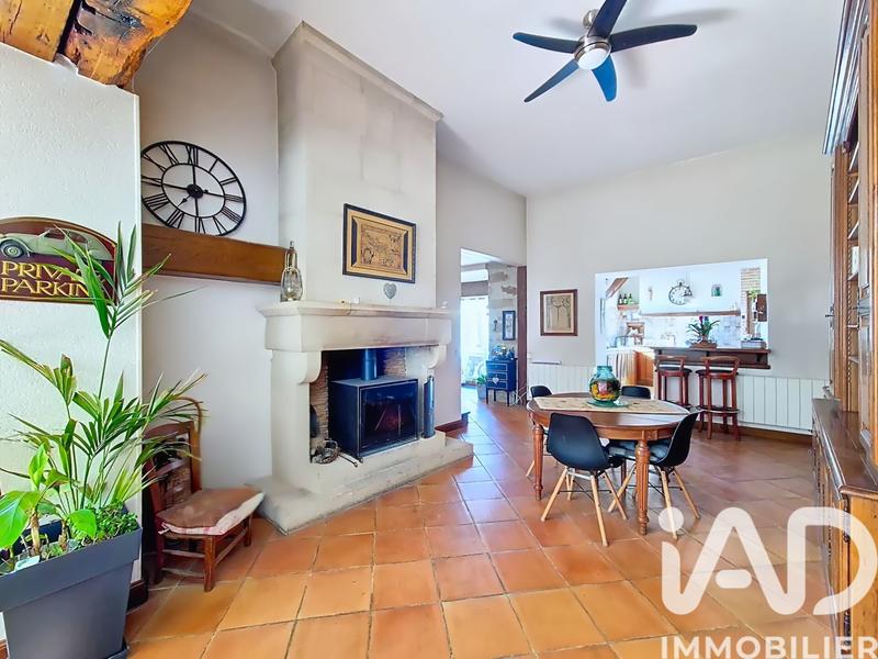 Maison - 205 m² - 8 pièces