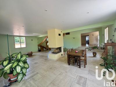 Maison - 380 m² - 10 pièces