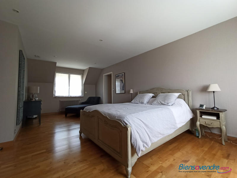 Bastide - 360 m² - 11 pièces