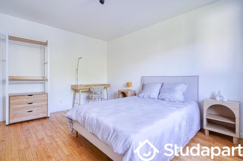 Chambre - 14 m² - 1 pièce