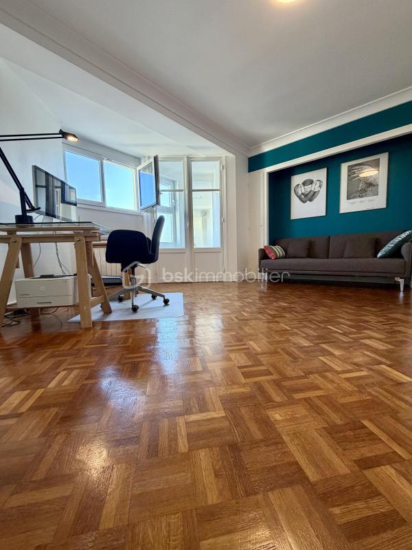 Appartement - 106 m² - 3 pièces