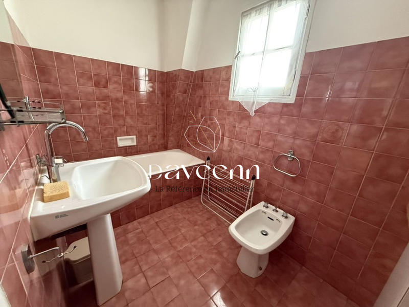 Maison traditionnelle - 98 m² - 4 pièces