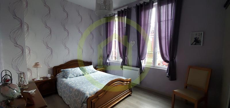 Maison - 98 m² - 5 pièces