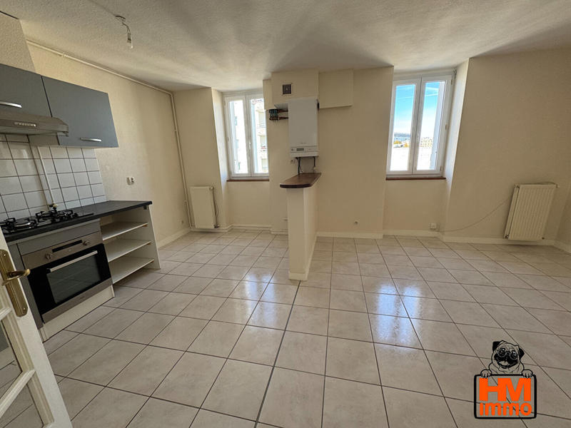 Appartement - 70 m² - 4 pièces