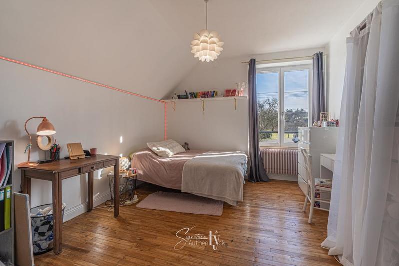 Maison - 95 m² - 4 pièces