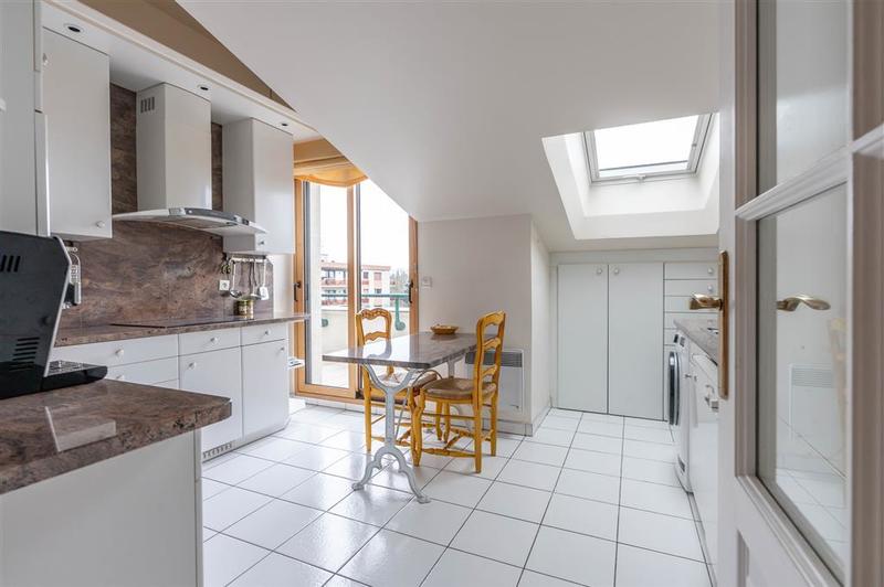 Appartement - 100 m² - 4 pièces