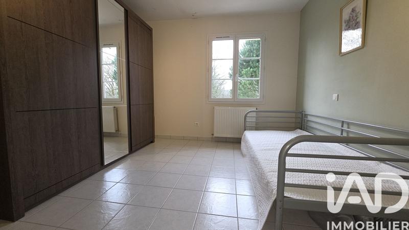 Maison - 240 m² - 9 pièces