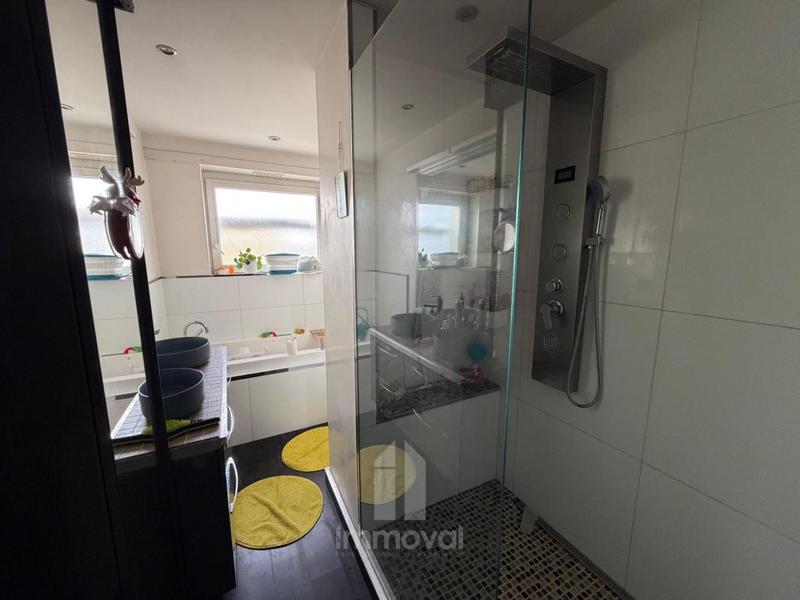 Appartement - 93 m² - 3 pièces