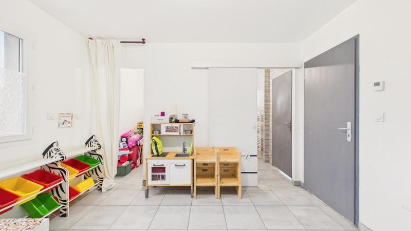 Maison - 141 m² - 7 pièces