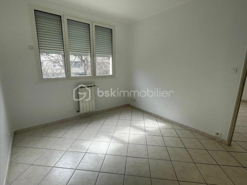 Appartement - 65 m² - 4 pièces