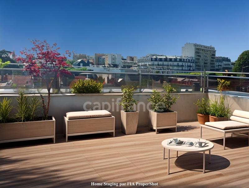 Appartement - 98 m² - 4 pièces