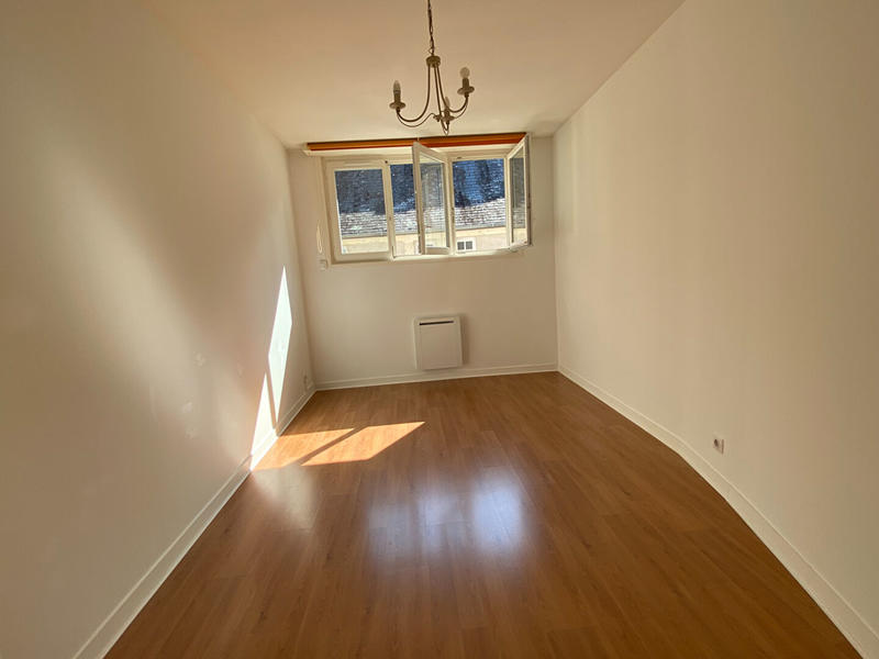 Appartement - 91 m² - 3 pièces