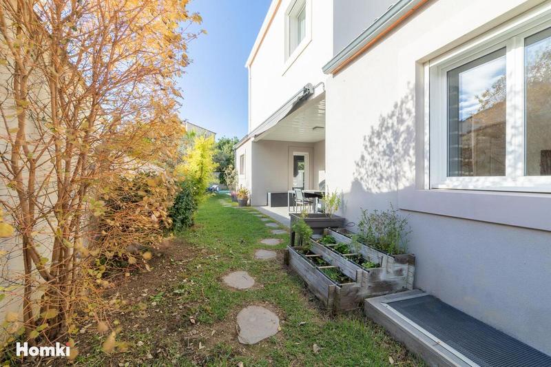 Maison - 137 m² - 6 pièces