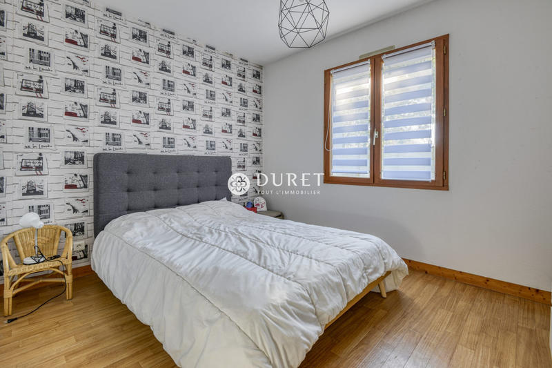 Maison traditionnelle - 197 m² - 8 pièces